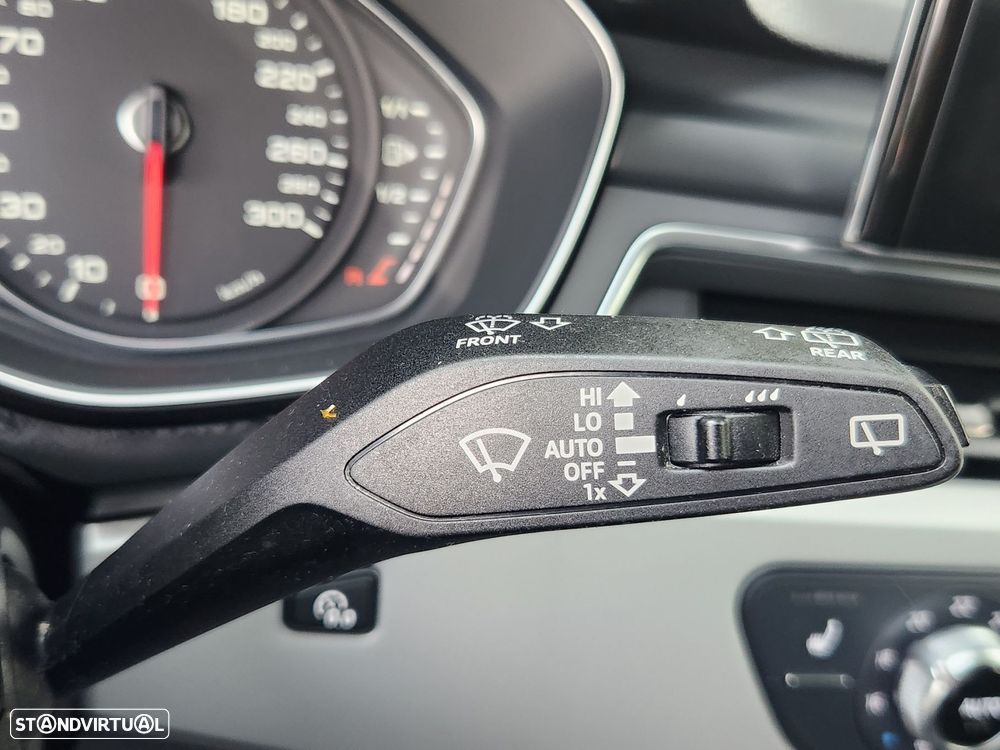Audi A4 Avant 40 TDI S line S tronic - 31