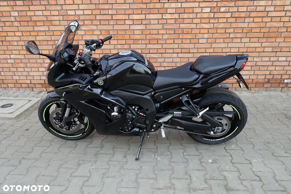 Yamaha FZ - 14