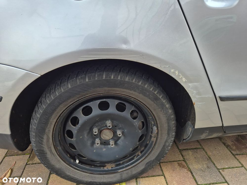 Volkswagen Passat 2.0 FSI Comfortline - 16