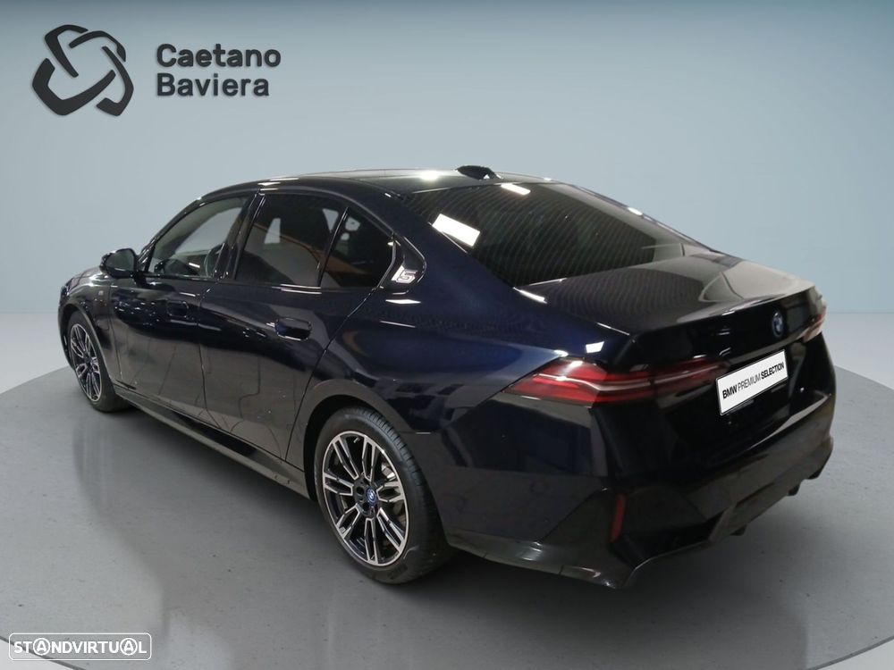 BMW 530 e Pack M - 4