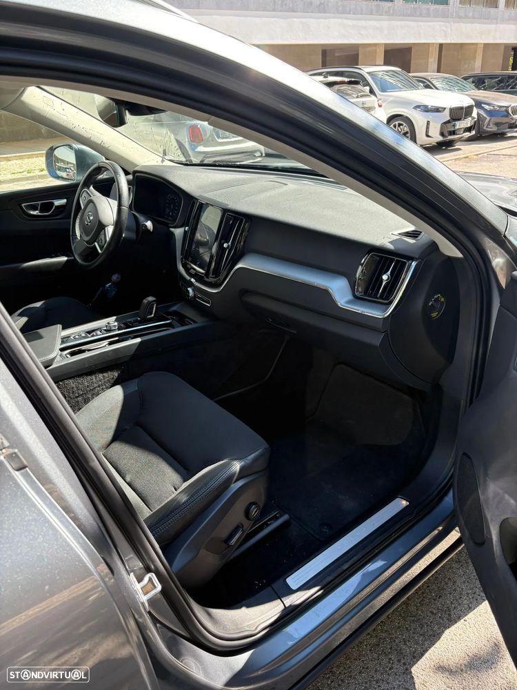 Volvo XC 60 2.0 T8 PHEV Momentum AWD - 13
