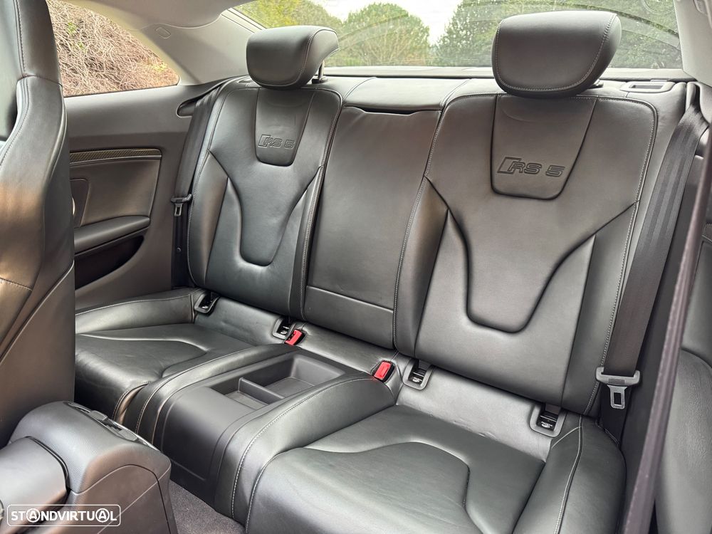 Audi RS5 4.2 FSi quattro S tronic - 39