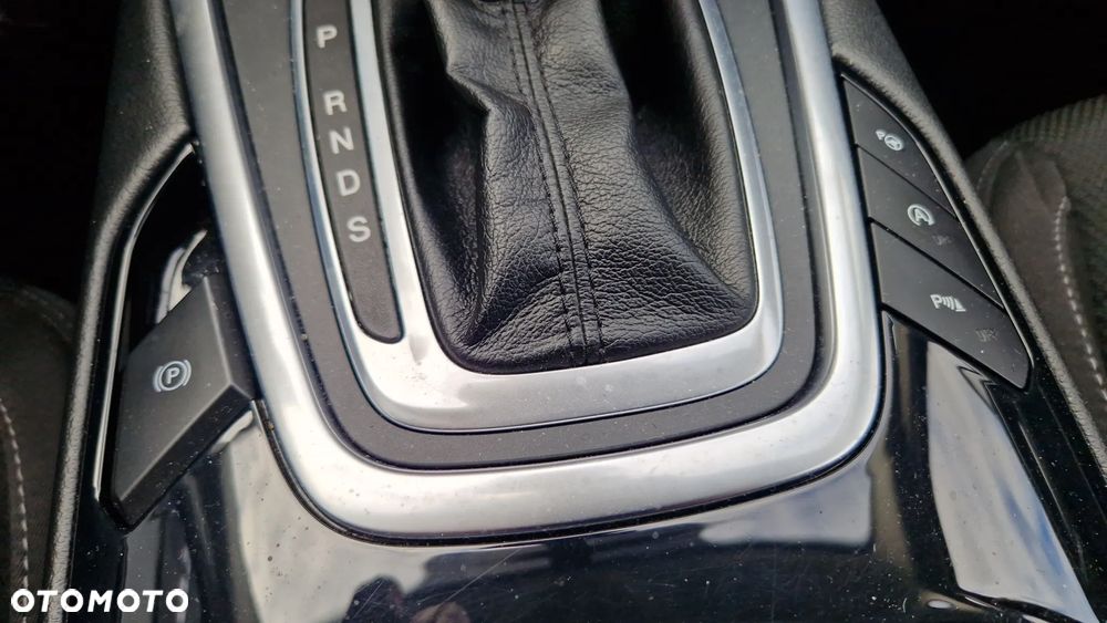 Ford S-Max 2.0 TDCi Titanium PowerShift - 15