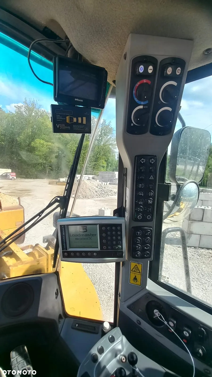 Caterpillar 972K - 11