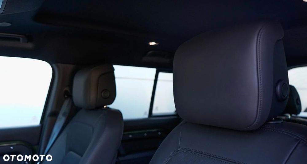 Land Rover Defender 3.0 D350 mHEV X-Dynamic SE - 15