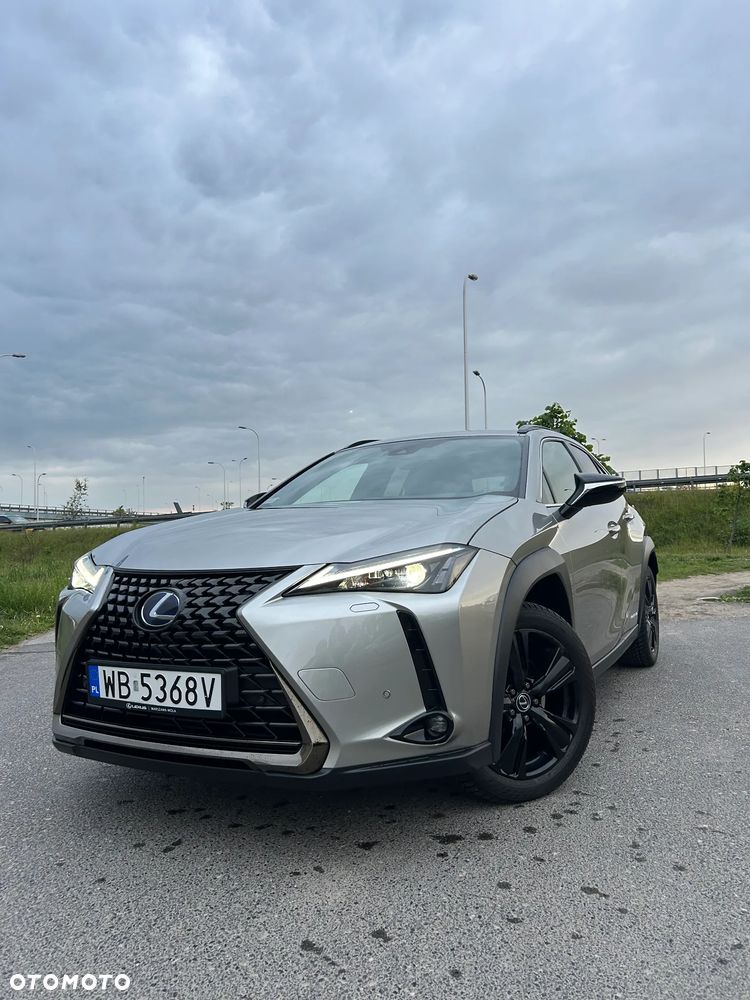 Lexus UX 250h F Sport 2WD - 1
