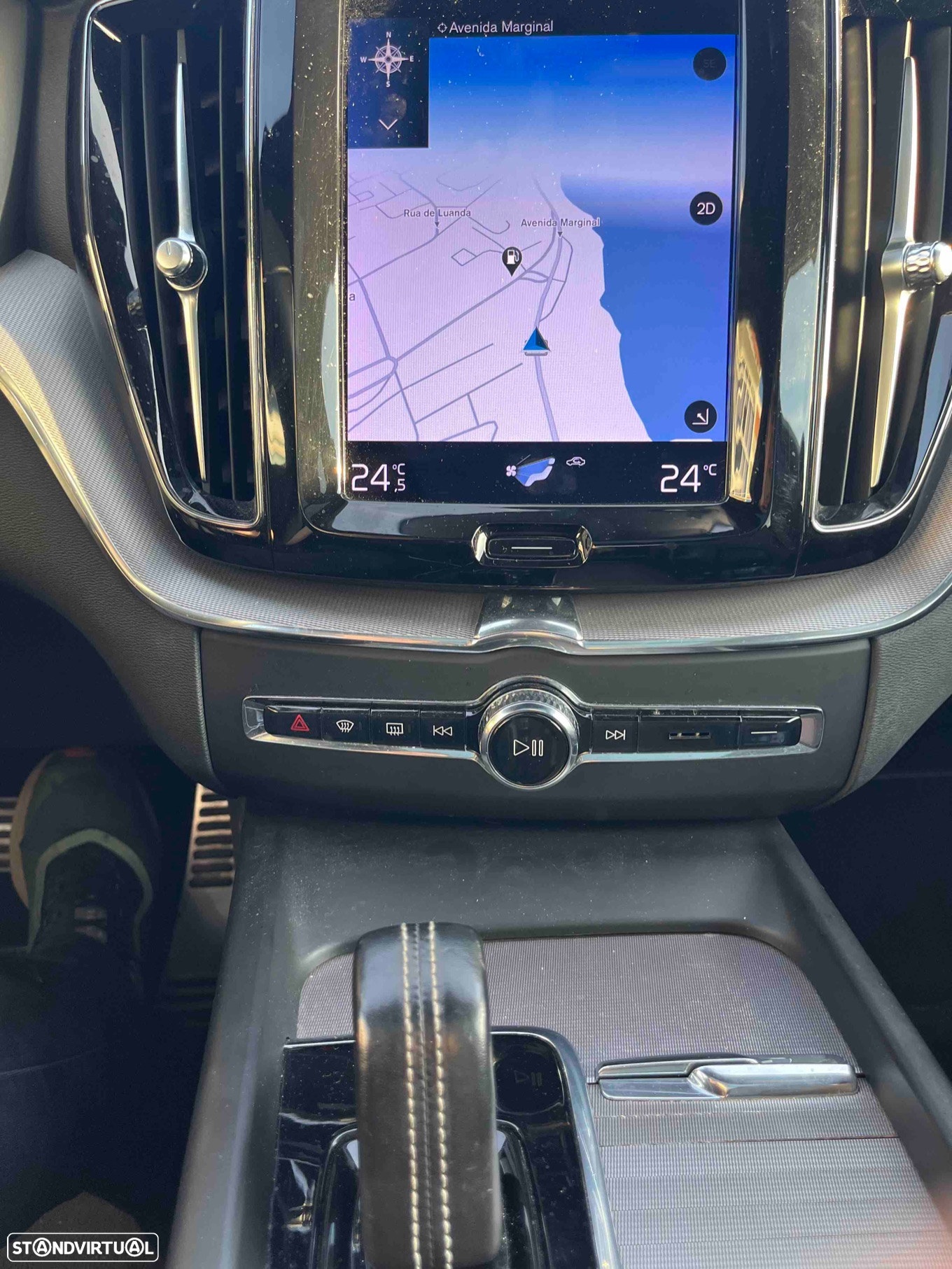 Volvo XC 60 2.0 T6 PHEV R-Design Expression AWD - 29