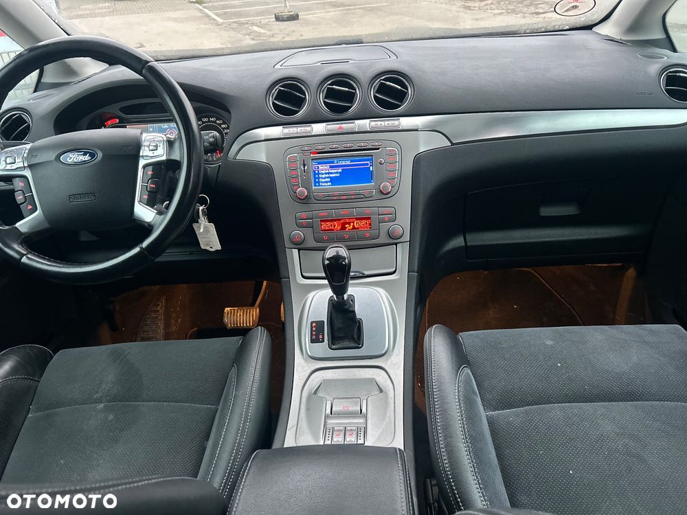 Ford Galaxy 2.3 Ambiente - 21