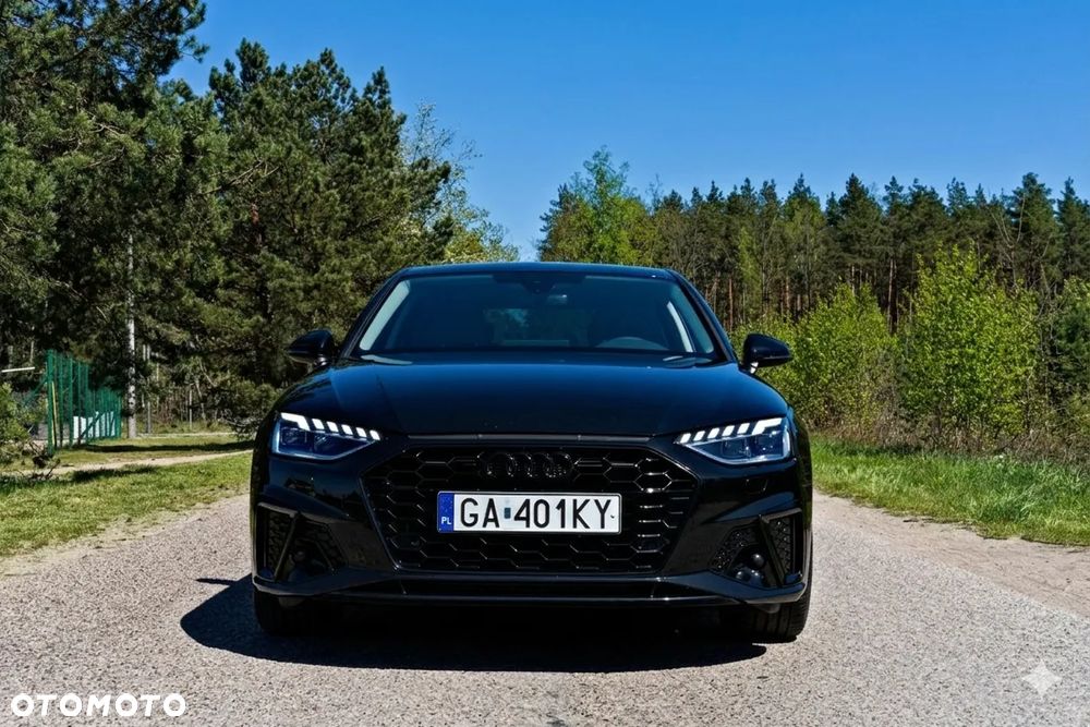 Audi A4 Limousine 35 TFSI mHEV S Line S tronic - 1