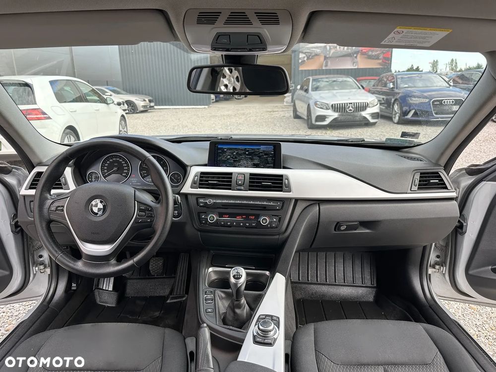BMW Seria 3 318d Luxury Line - 6