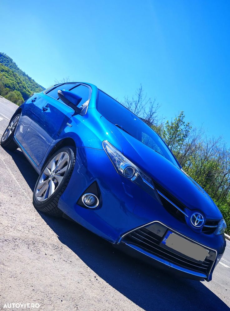 Toyota Auris - 1