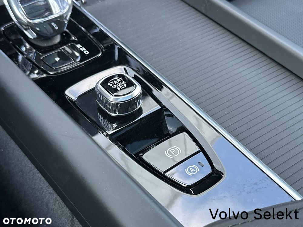 Volvo XC 60 - 24