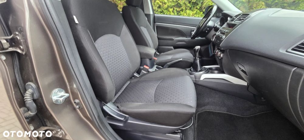 Mitsubishi ASX 1.6 2WD Instyle - 35