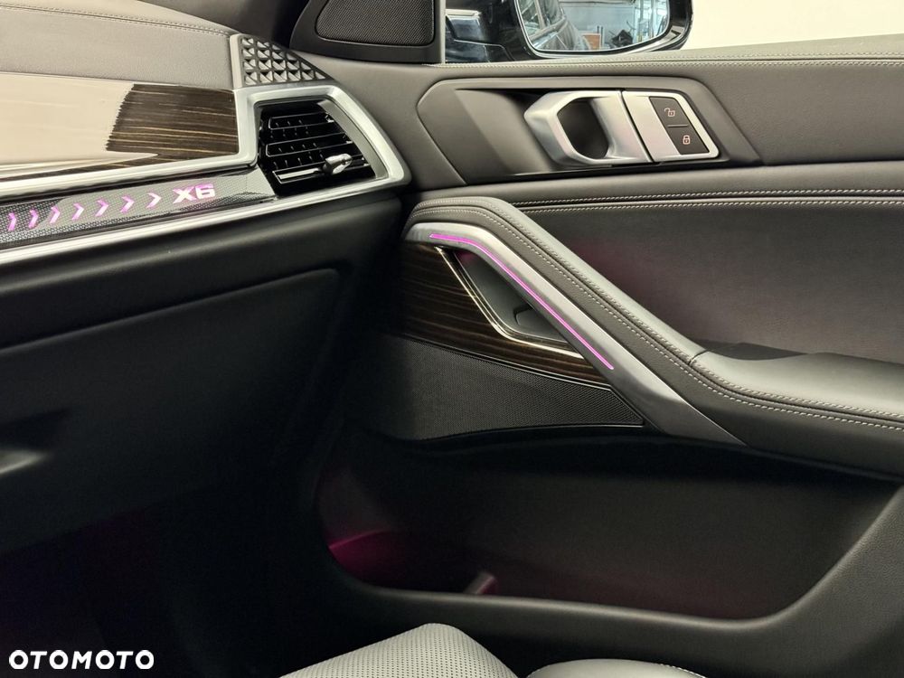 BMW X6 - 21