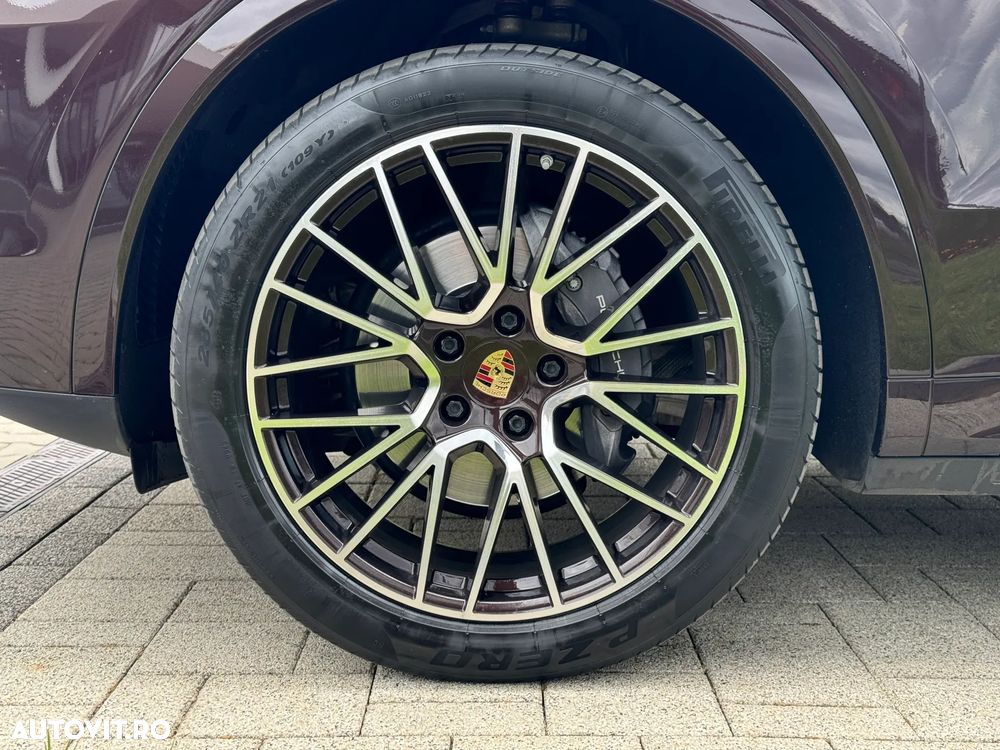 Porsche Cayenne Tiptronic S Platinum Edition - 28