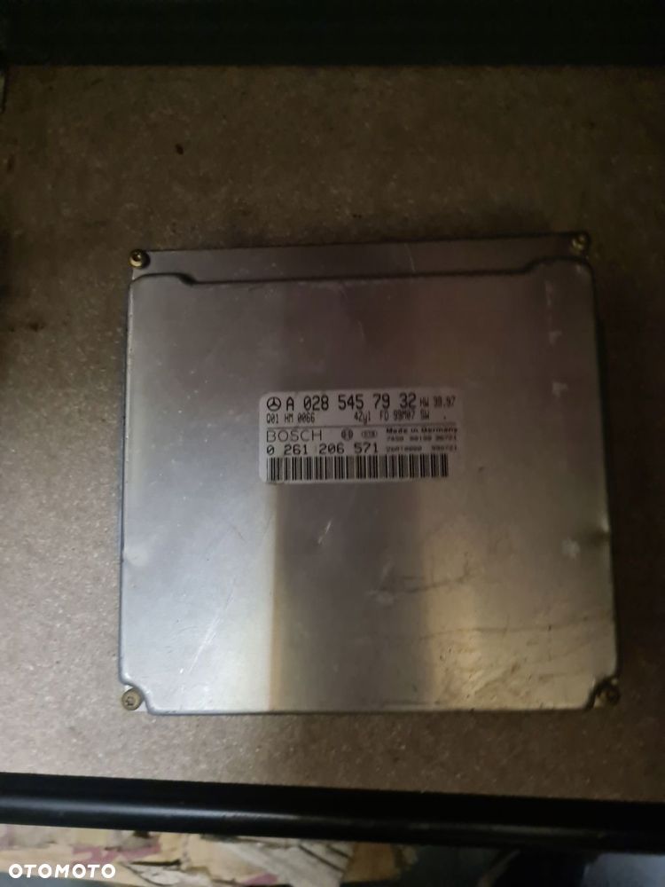 komputer silnika mercedes w208 clk 2.3 a0285457932 - 1