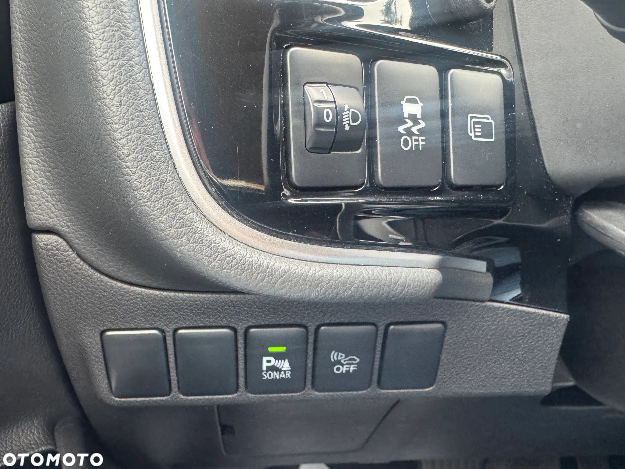 Mitsubishi Outlander PHEV Instyle NAVI + - 22