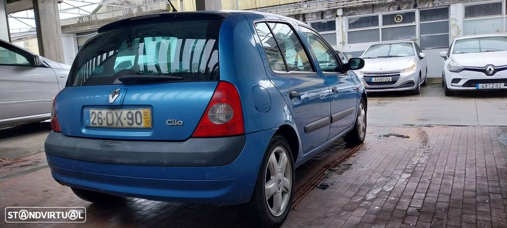 Renault Clio 1.5 dCi Authentique - 9