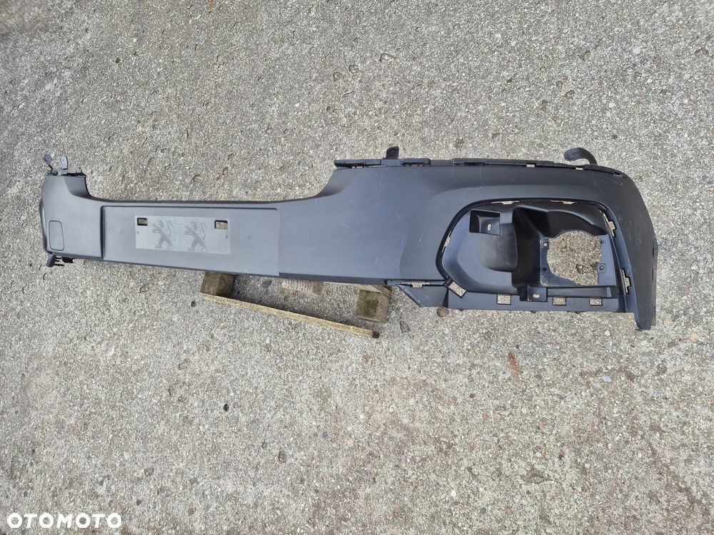 Peugeot Rifter 18- zderzak przedni - 2