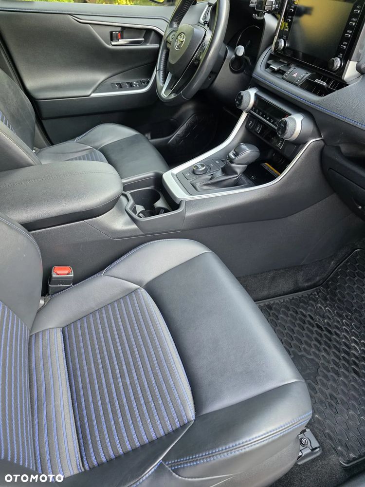 Toyota RAV4 - 28