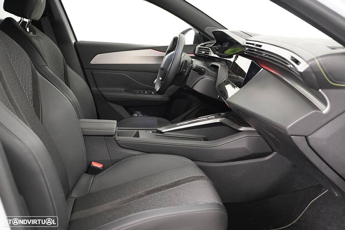 Peugeot 308 SW 1.2 PureTech GT EAT8 - 19