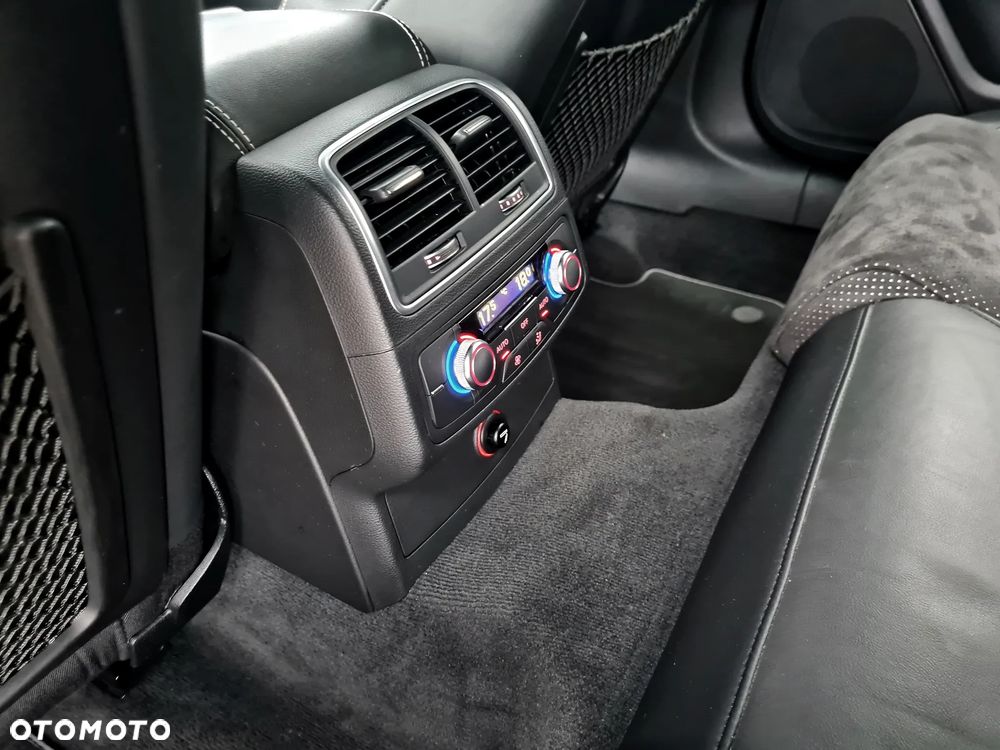 Audi A6 Avant 2.0 TDI quattro S tronic - 23