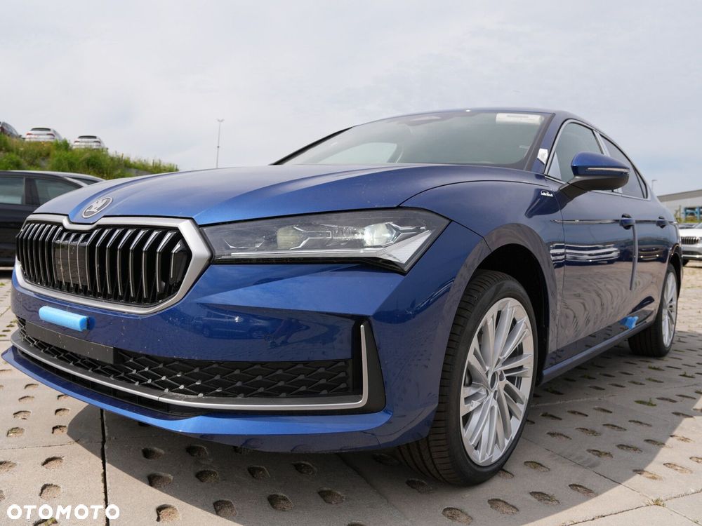 Skoda Superb 2.0 TDI SCR 4x4 L&K DSG - 9