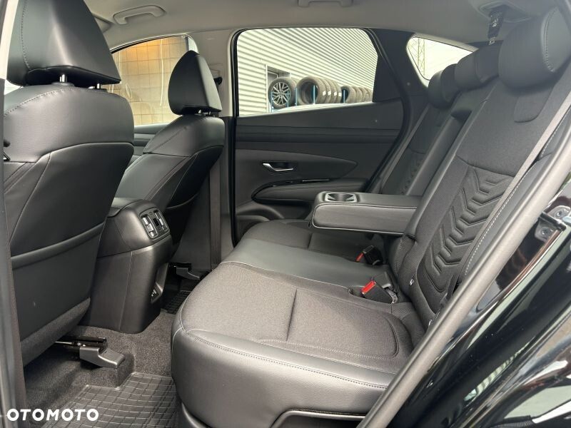 Hyundai Tucson 1.6 T-GDi HEV Executive 2WD - 15