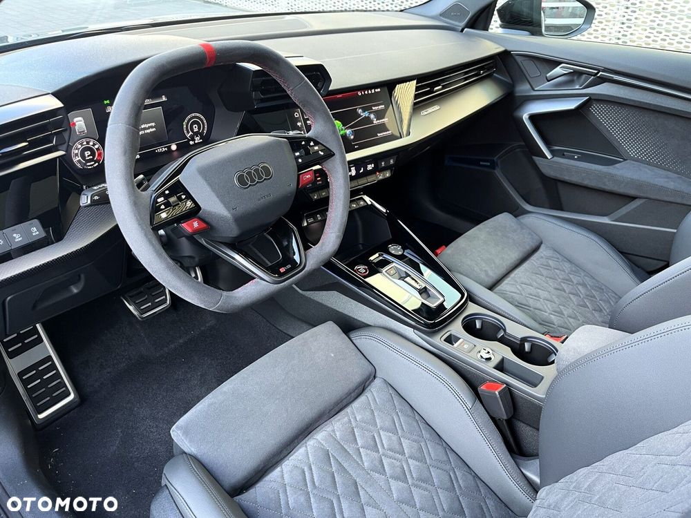 Audi RS3 Sportback - 19