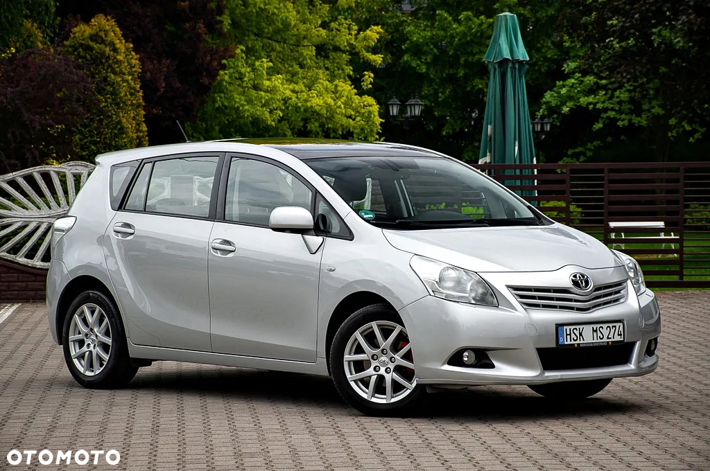Toyota Verso 1.8 Premium 7os - 15