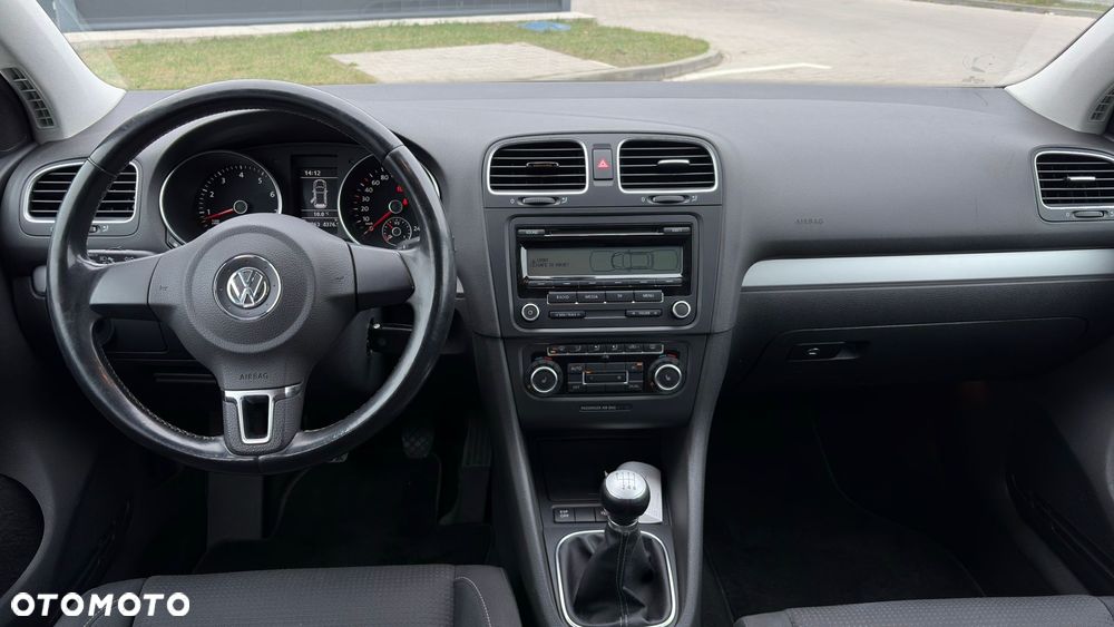 Volkswagen Golf 1.2 TSI BMT Comfortline - 9