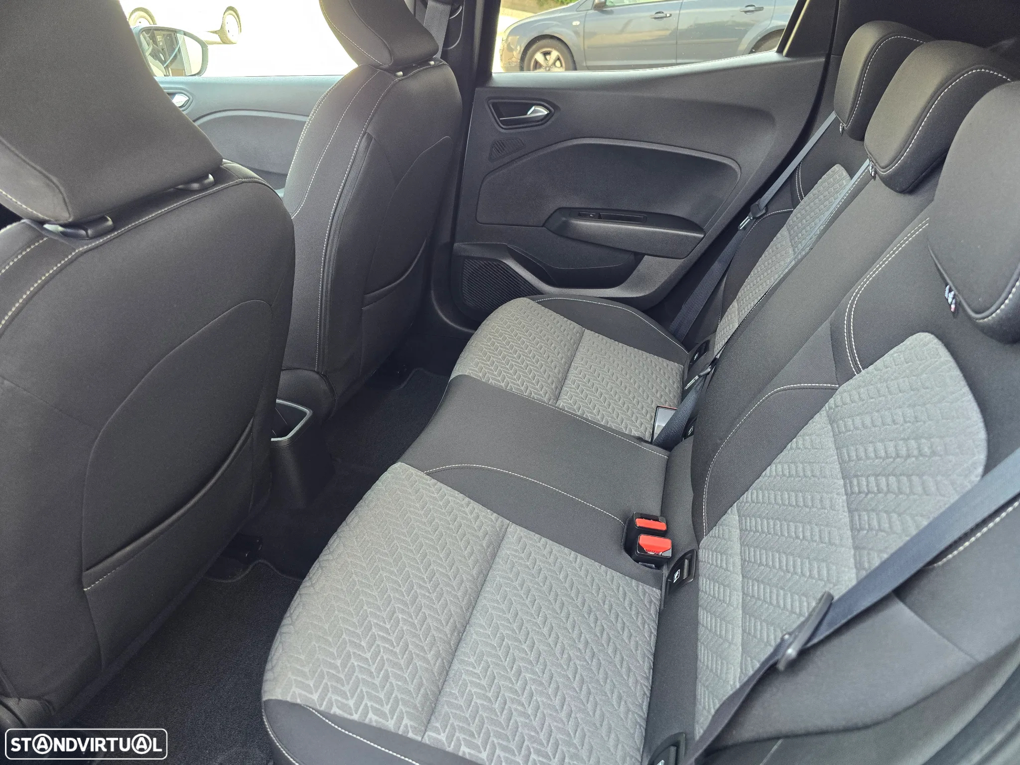 Renault Clio 1.5 Blue dCi Evolution - 13