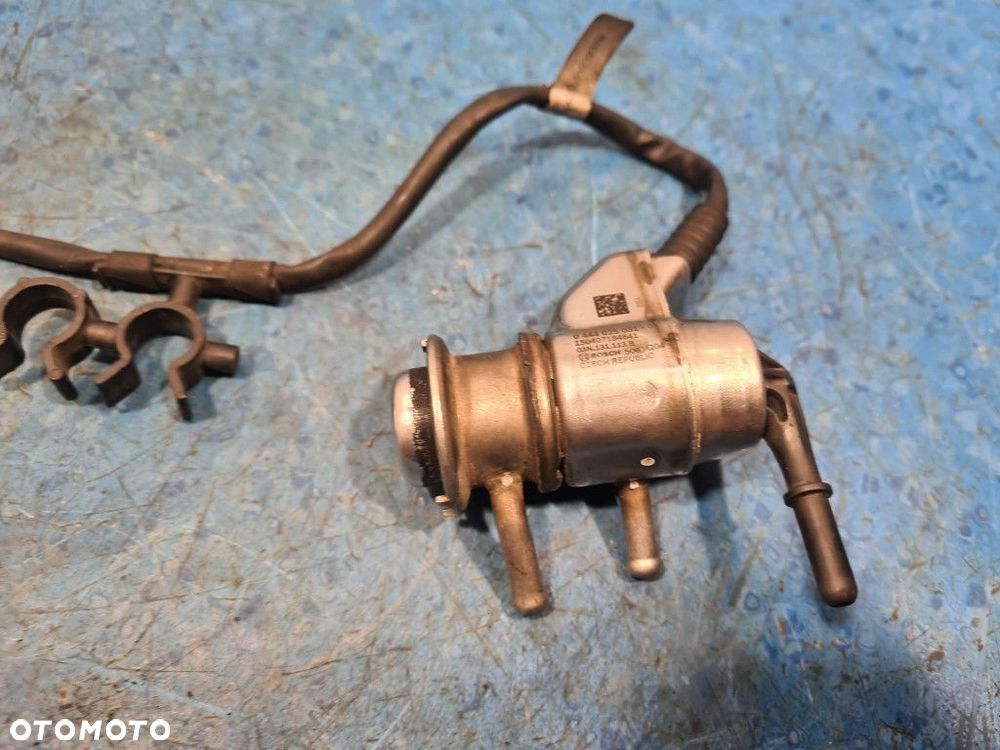 VOLKSWAGEN PASSAT B8 WTRYSKIWACZ ADBLUE 03N131113B CUAA - 2