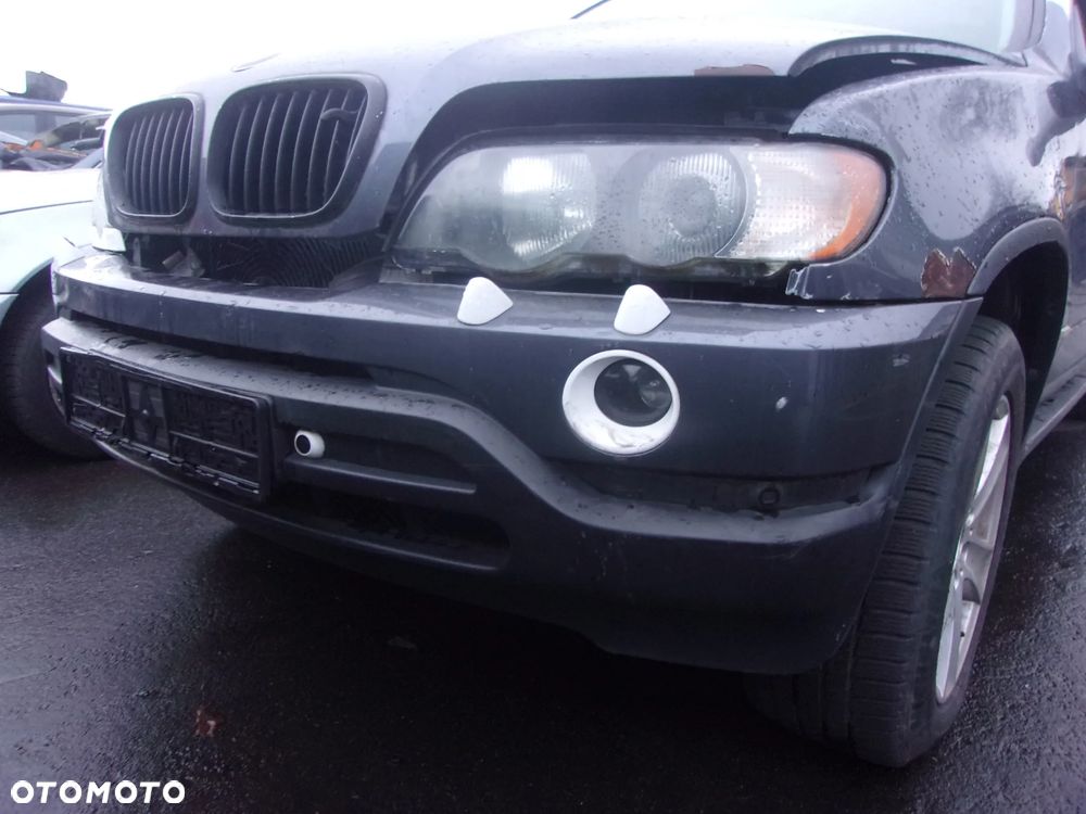 ZDERZAK PRZÓD BMW E53 X5 + HALOGEN - 2