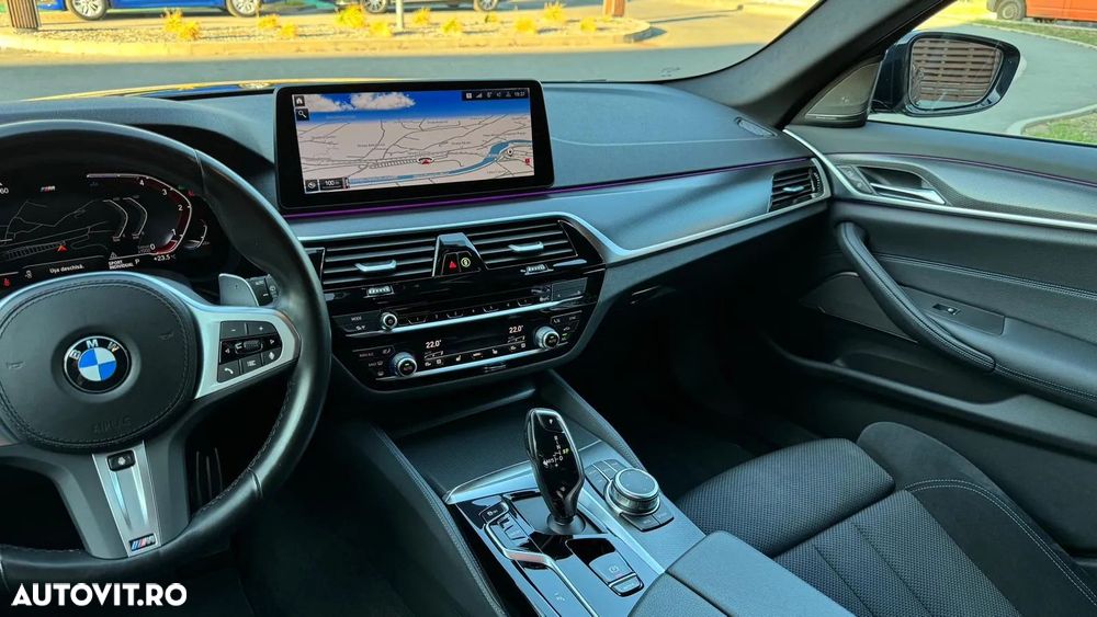 BMW Seria 5 520d xDrive Touring Aut. M Sport Edition - 16