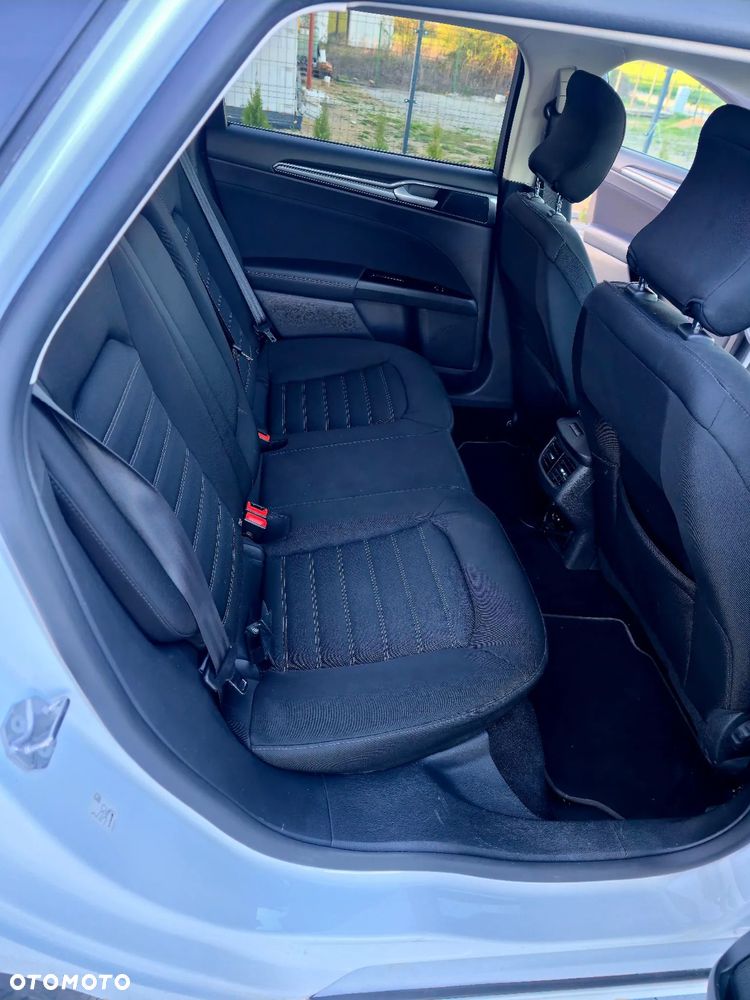 Ford Mondeo - 17