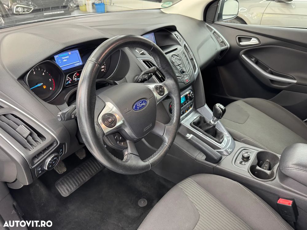 Ford Focus 1.6 TDCI DPF Start-Stopp-System Titanium - 26