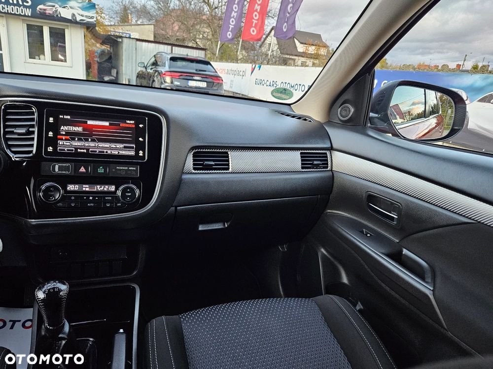 Mitsubishi Outlander 2.0 City Style 2WD - 24