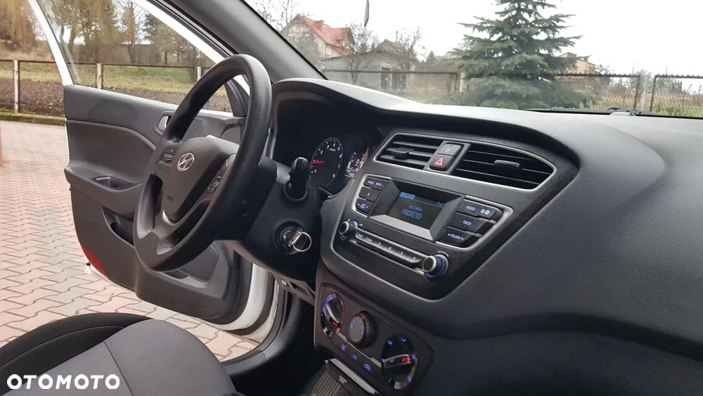 Hyundai i20 1.2 Comfort - 25