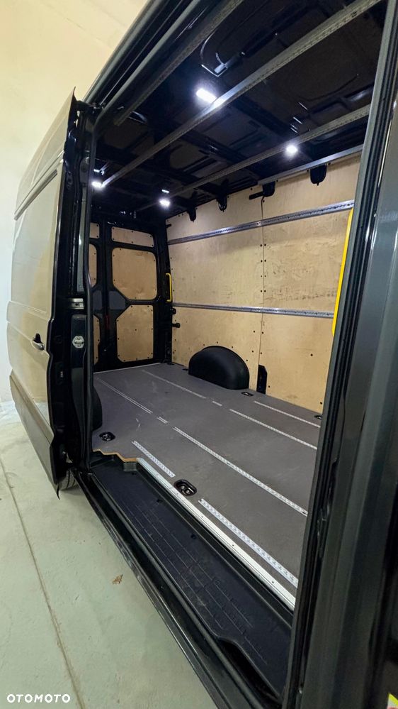 Volkswagen Crafter DSG. L2H2 (średni) - 10
