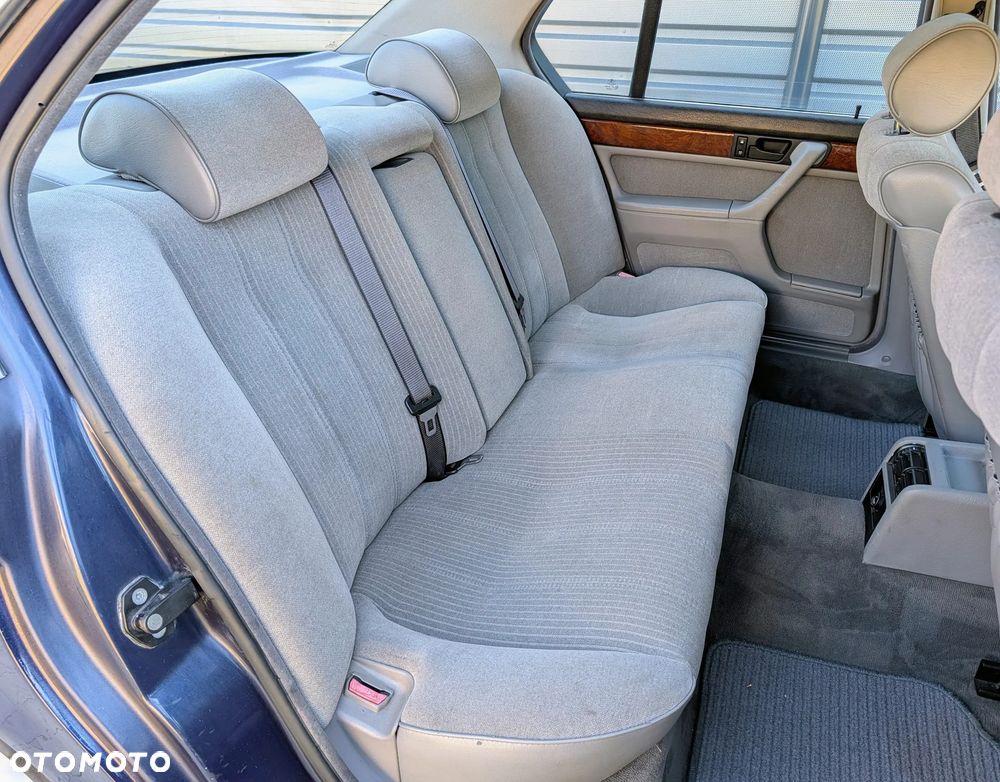 BMW Seria 7 - 18