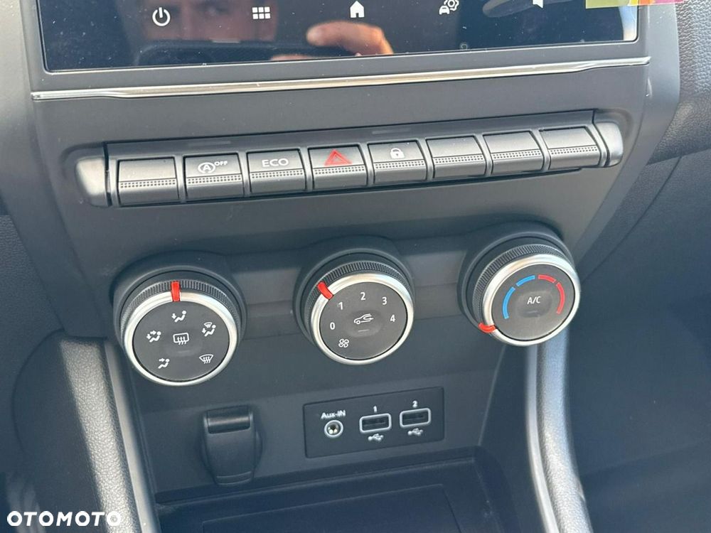 Renault Captur TCe Mild Hybrid 140 GPF TECHNO - 27