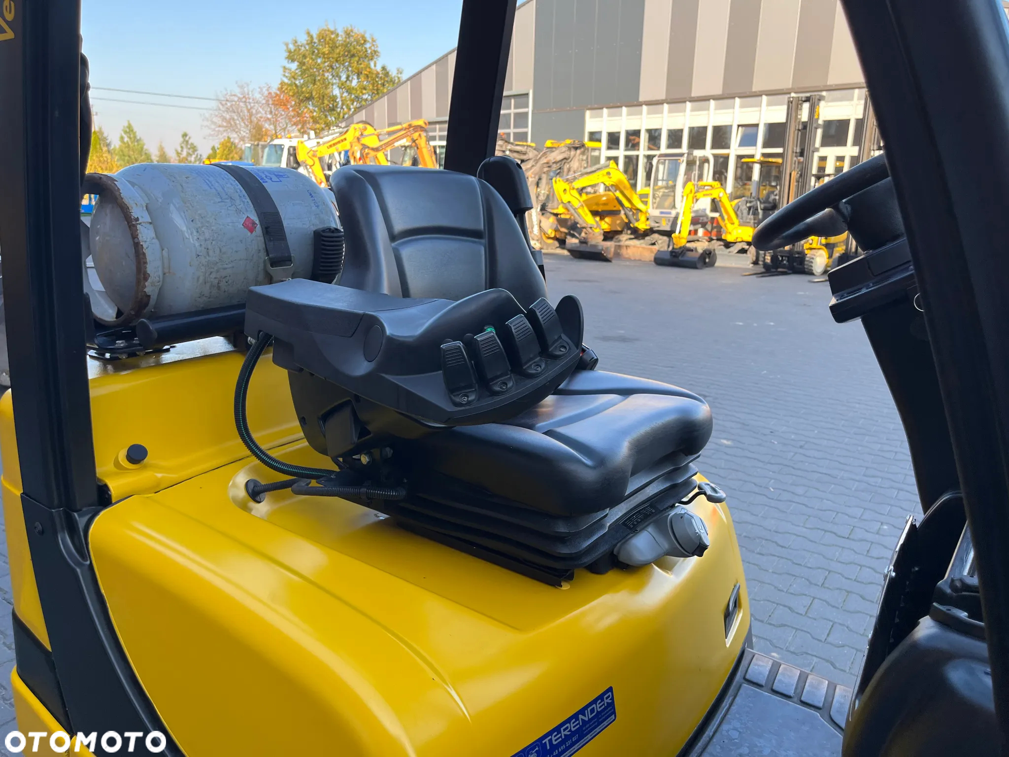 Yale GLC25VX - 27