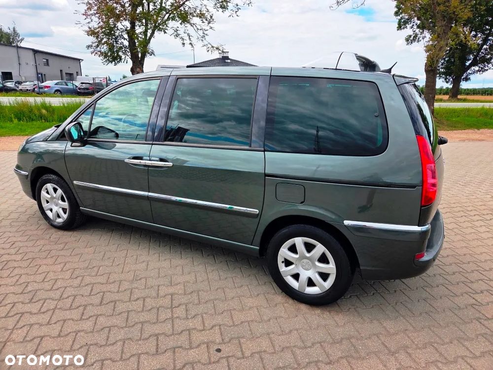 Peugeot 807 HDi 135 Premium - 18