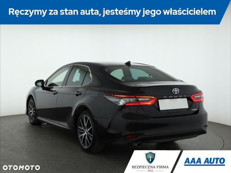 Toyota Camry - 6