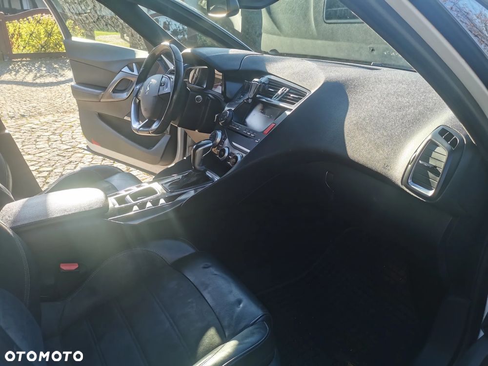 DS Automobiles DS 5 - 11