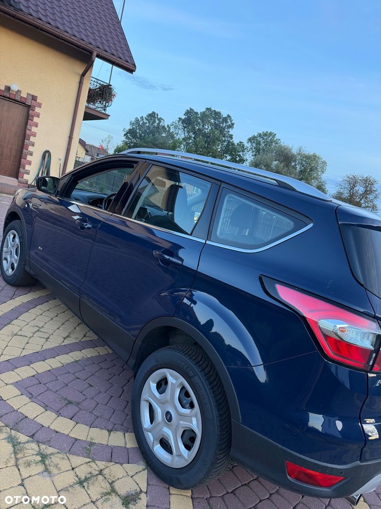 Ford Kuga - 2