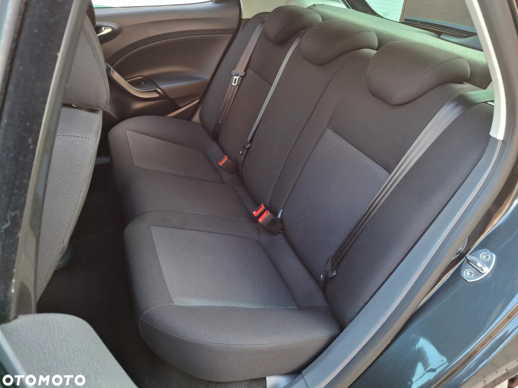 Seat Ibiza 1.4 16V Sport - 8