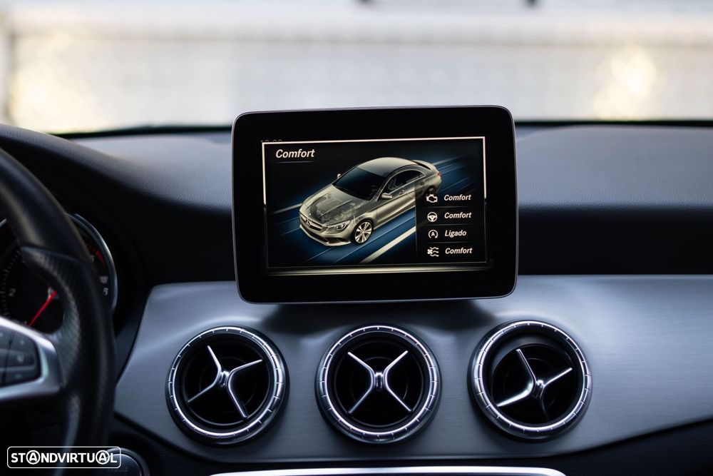 Mercedes-Benz CLA 180 d AMG Line - 28