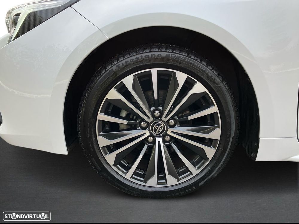 Toyota Corolla Touring Sports - 15
